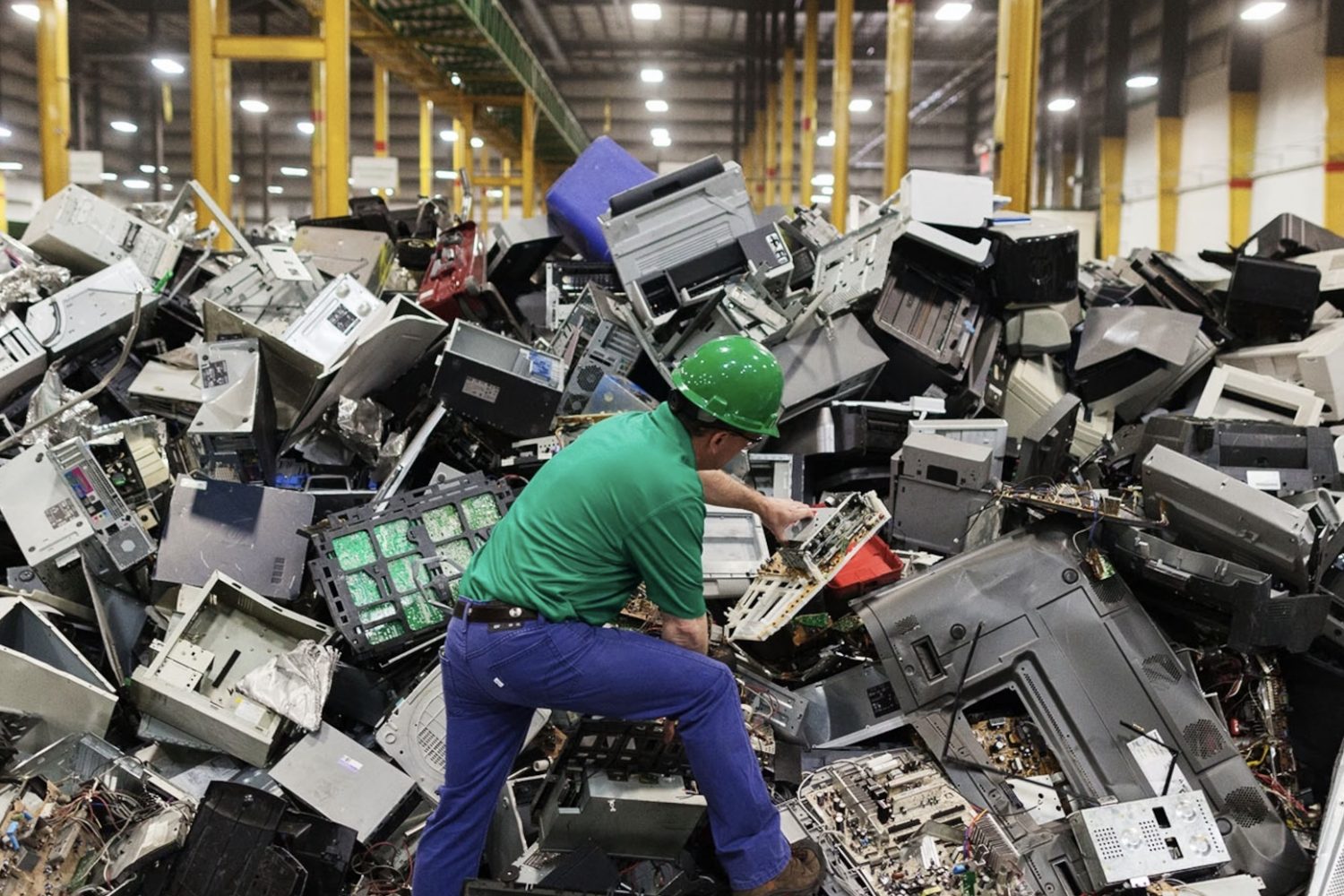 e-waste-recycling-img-1